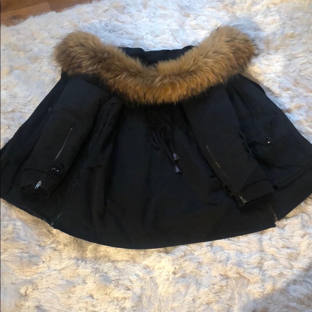 Coat with fur